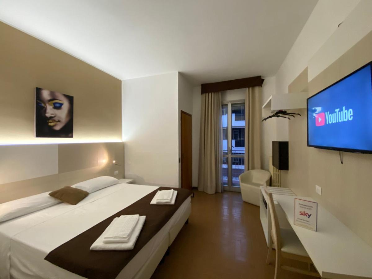 Hotel Ristorante Novara Expo Bareggio Екстер'єр фото