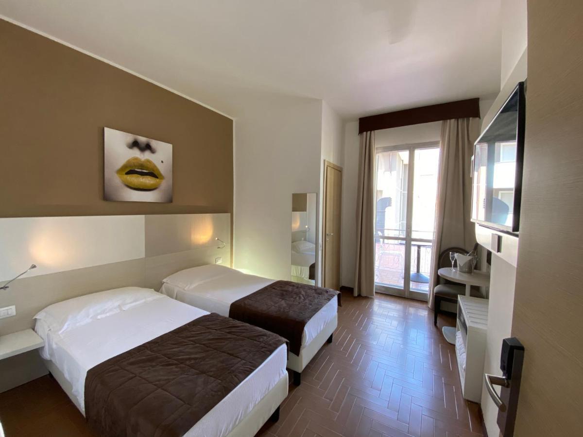 Hotel Ristorante Novara Expo Bareggio Екстер'єр фото