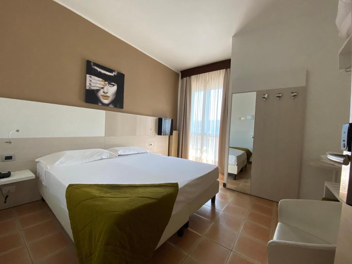 Hotel Ristorante Novara Expo Bareggio Екстер'єр фото