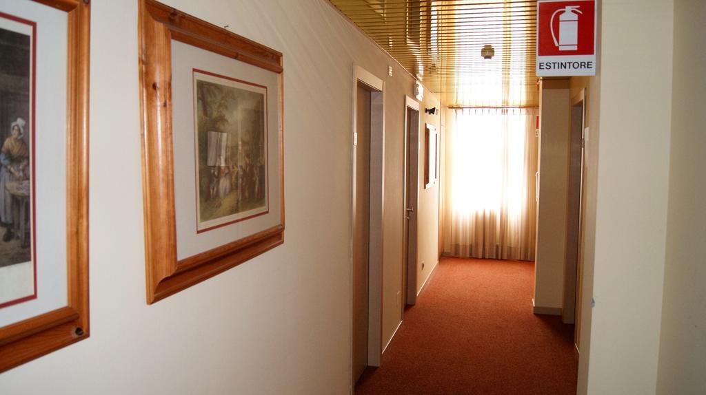 Hotel Ristorante Novara Expo Bareggio Екстер'єр фото